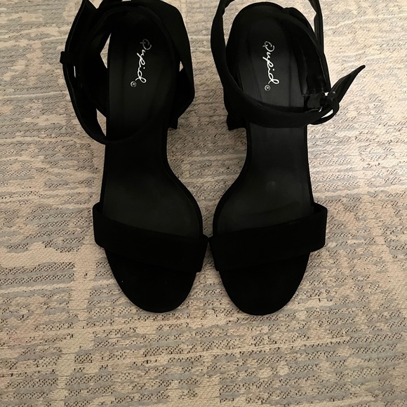 black qupid strappy heels - Picture 6 of 6